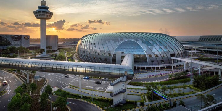 Singapore, prima țară din lume care introduce o taxă verde pe combustibilul pentru avioane