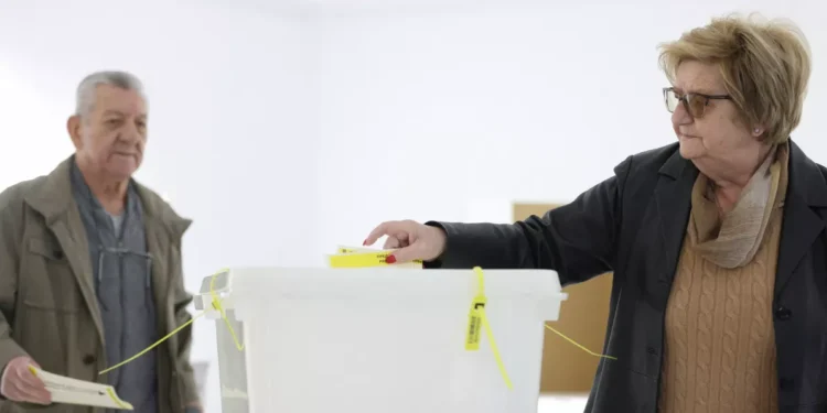 Sinisa Karan câștigă alegerile anticipate din Republika Srpska. Dodik revendică victoria și inflamează din nou scena politică bosniacă