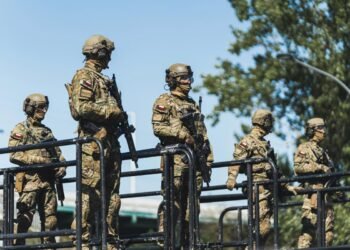 Polonia mobilizează 10.000 de soldați pentru protecția infrastructurii critice în contextul amenințărilor externe