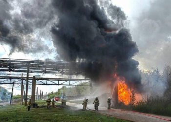 Atac cu drone ucrainene asupra unei fabrici petro-chimice din Rusia! Explozie puternică la Sterlitamak