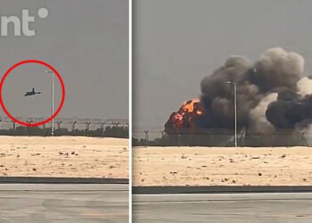Avion de vânătoare indian, prăbușit la Dubai Airshow! Panică printre spectatori și fum negru deasupra aeroportului