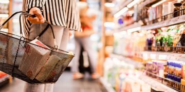 Comisia Europeană analizează introducerea unei taxe pe alimentele ultra-procesate