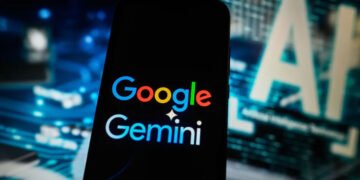 Google, acuzat că ar fi spionat utilizatorii prin asistentul său Gemini AI