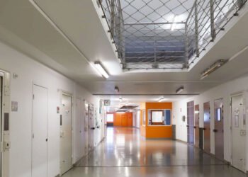 Franța vrea regim de detenție ca pentru teroriști pentru traficanții de droguri