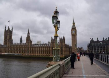 Număr record de cereri de azil în Marea Britanie