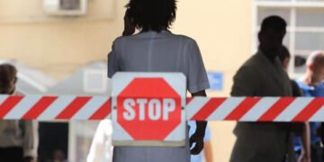 Grecia, în blocaj medical: medicii intră în grevă generală de 48 de ore