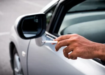 Berlinul înăsprește drastic amenzile pentru gunoi: un muc de țigară poate costa până la 3.000 de euro