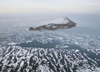 Trump dă undă verde exploatărilor de petrol şi gaze în Alaska, după restricţiile impuse de Biden