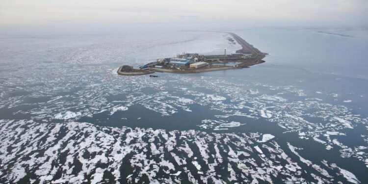 Trump dă undă verde exploatărilor de petrol şi gaze în Alaska, după restricţiile impuse de Biden