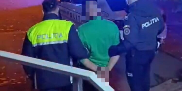 Taximetrist bătut și lăsat fără mașină