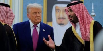 O vizită de forță la Washington: 18 avioane și o delegație de o mie de oameni