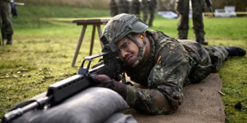 Germania introduce posibilitatea recrutării prin tragere la sorți