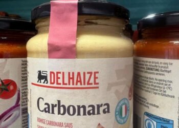 Italia cere anchetă după ce „sosuri italiene false” au fost găsite în supermarketul Parlamentului European