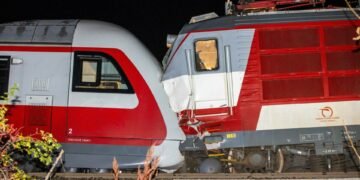 Două trenuri s-au ciocnit în Slovacia