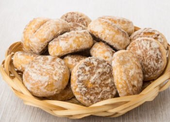 Turtă dulce cu miere – aroma sărbătorilor care umple casa de bucurie