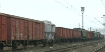 Doi gorjeni au golit vagoanele de tren și au dat lovitura la Remat – Poliția i-a prins la timp!