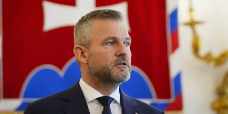 Președintele Slovaciei se opune folosirii fondurilor UE pentru ajutor militar acordat Ucrainei: „Nu facem decât să prelungim conflictul”