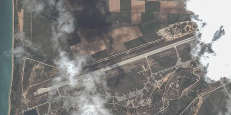 Atac cu drone asupra unui aerodrom strategic din Crimeea: SBU anunță distrugerea unor avioane de vânătoare rusești Su-27