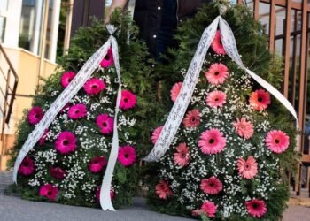 Scandal-monstru la un priveghi din Gorj. Păruială între rudele îndoliate!