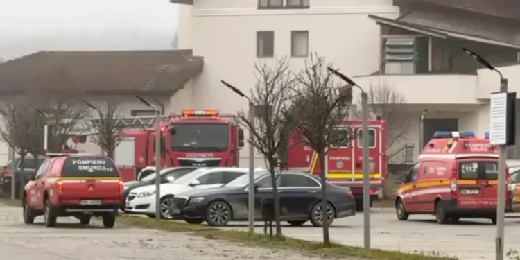 Tavanul unui hotel de lux, prăbușit peste turiști