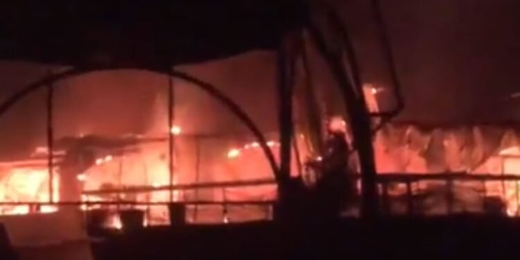 Incendiu într-un club de noapte. Zeci de victime!