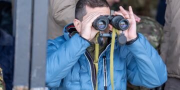 Ministrul Miruță, atacat dur de o avocată: „Tatăl dvs., sinecurist comunistoid!”