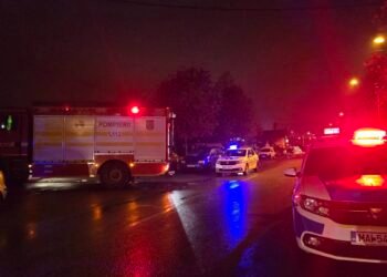 Zeci de locuințe au rămas fără gaze după ce un șofer a rupt o conductă