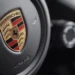 Sute de Porsche din Rusia au „murit subit”: mașinile nu mai porneau, iar sistemele antifurt au blocat tot. Suspiciuni de sabotaj și reacția Porsche
