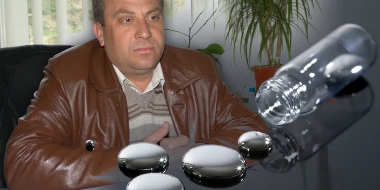 A cheltuit banii primăriei, crezând că este otrăvit de o angajată