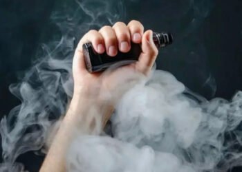 80% dintre vape-urile ilegale confiscate conțin OPIOIDE sintetice. Copiii pot deveni dependenți fără să știe