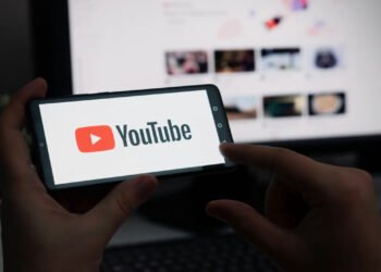 Invazia „mizeriei AI” pe YouTube: Unul din cinci clipuri recomandate noilor utilizatori este conținut artificial de slabă calitate