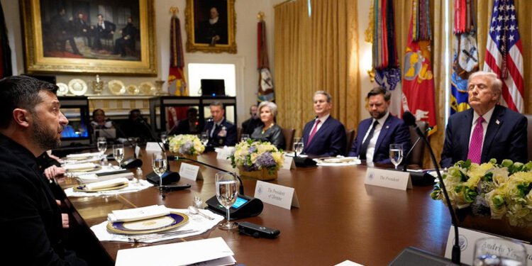 Garanții de securitate pentru Ucraina, aproape finalizate: documente comparate cu Articolul 5 NATO. Ce pregătesc SUA și Europa