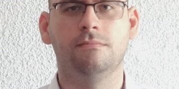 Un tânăr funcționar a murit după ce i-a venit rău la birou