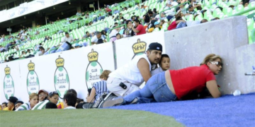 Masacru pe un teren de fotbal în Mexic: cel puțin 11 morți și 12 răniți