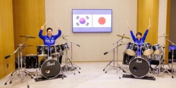 Diplomație pe ritm de K-pop: liderii Japoniei și Coreei de Sud au cântat împreună la tobe după summit