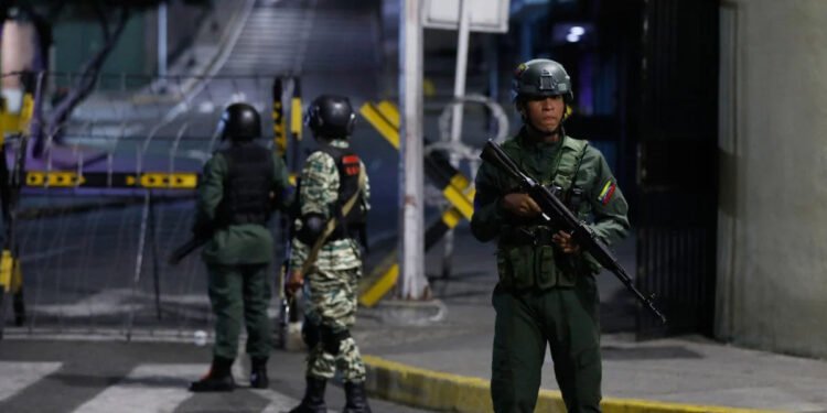 Raidul asupra lui Maduro: Arma „misterioasă” sau ficțiune militară? Detaliile șocante apărute după captura președintelui Venezuelei