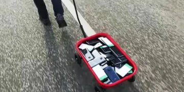 Ambuteiaj fantomă pe Google Maps. Cum a reușit un artist să blocheze virtual un oraș cu 99 de telefoane