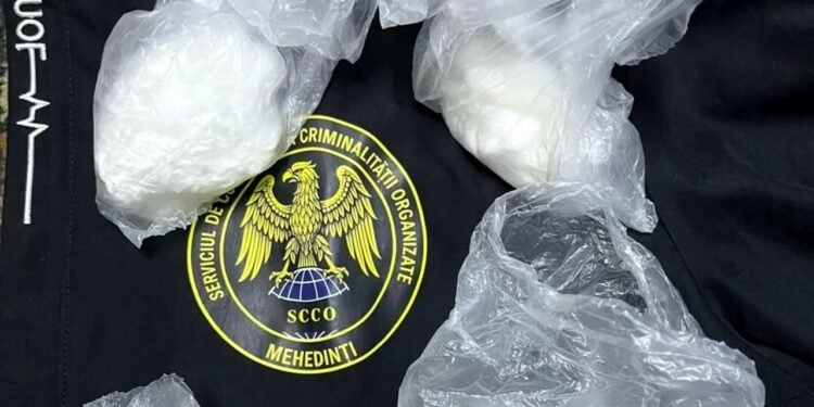 Vindea 280 de grame de cocaină cu 12.000 de euro