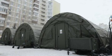 Kievul, la un pas de tragedie: blocuri fără căldură, oameni în pragul înghețului. „Se pregătesc să ridice cadavrele”