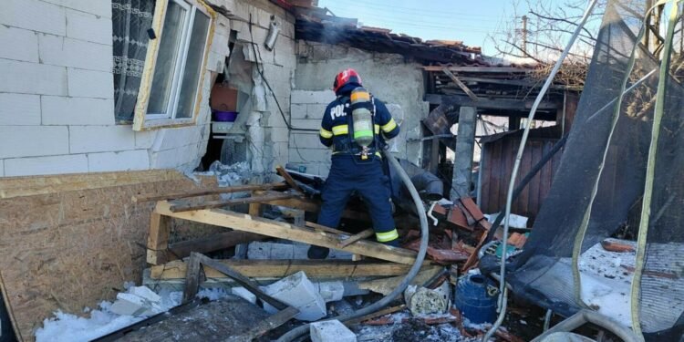 Explozie la o centrală pe lemne. Proprietarul casei a murit!