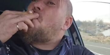 Funcționar din Gorj, arestat după ce a jignit un bătrân