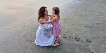 O mamă și copilul ei, răpuși de un destin nemilos. Povestea unei vieți trăite cu demnitate