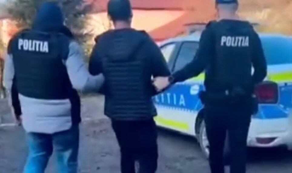 Rețea de „scutiri medicale” la Târgu Jiu! Medic și asistenți, în arest!