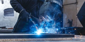 Zeci de locuri de muncă noi la Filiași și Craiova. O firmă locală angajează masiv, pe fondul cererii de personal calificat