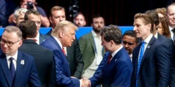 România, pusă în fața unei decizii sensibile: 1 miliard de dolari pentru un loc permanent în „Consiliul Păcii” propus de Donald Trump