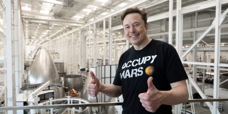 Elon Musk fuzionează SpaceX cu xAI: un gigant tehnologic de 1,25 trilioane de dolari, cu ochii pe centre de date în spațiu