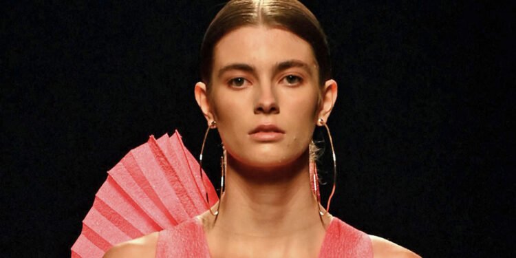 Fiica unui fost fotbalist, model internațional, găsită moartă la 21 de ani