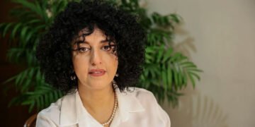 Lovitură dură pentru drepturile omului în Iran: laureata Nobel Narges Mohammadi, condamnată la 7,5 ani de închisoare