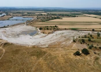 Scandal uriaș în Gorj! Firmă de balast, acuzată că ar fi produs un prejudiciu de aproape 1 milion de lei statului