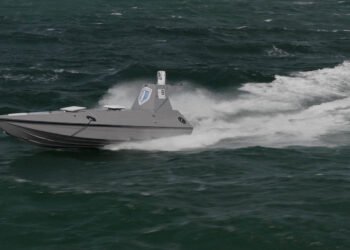 „Bărci dronă” în stil James Bond pentru a vâna flota umbră a Rusiei. Planul forțelor speciale britanice